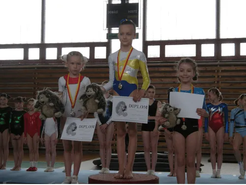 Chrudimská sportovní gymnastka Zuzanka Malinská získala zlato v Bedřichově.