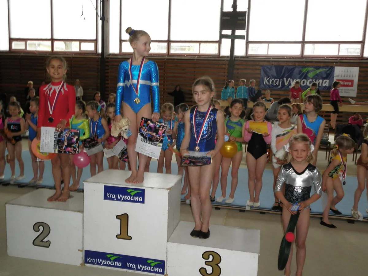 Dvě malé chrudimské sportovní gymnastky získaly stříbné medaile v Bedřichově.