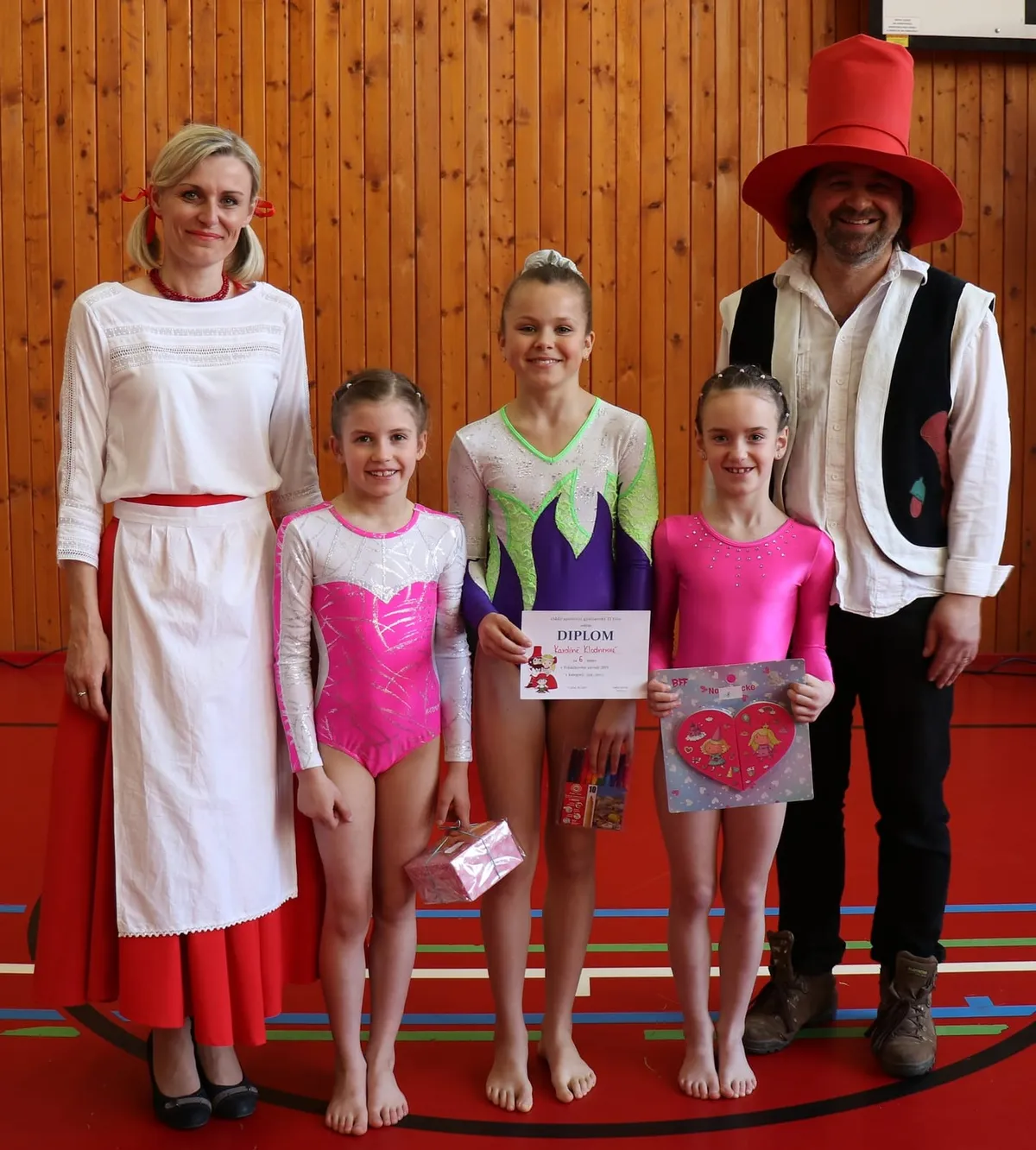 Pohádkový závod v Jičíně Chrudimské sportovní gymnastky sbíraly medaile i zkušenosti.