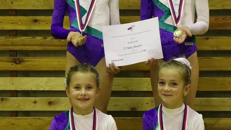 Všechny chrudimské sportovní gymnastky odjížděly s medailí z krajského přeboru.